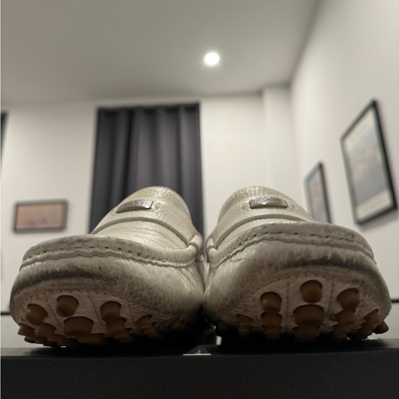 Gucci Leather Driving Shoes in White - Men’s (8.5) - Picture 13 of 13